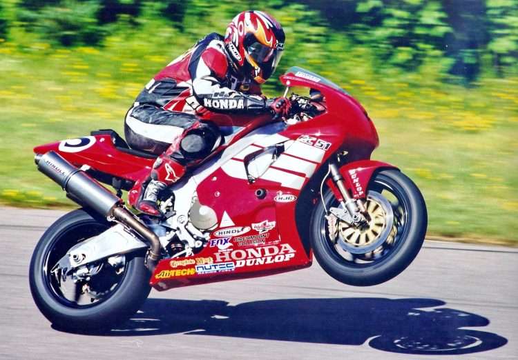 Newly signed with Honda Canada, Frank Trombino made a brilliant debut with the works Honda RC51 twin at the season opening Parts Canada Superbike National at Shannonville Motorsport Park – he is pictured later in the season in Qualifying at Atlantic Motorsport Park, Nova Scotia. CREDIT Colin Fraser / CSBK